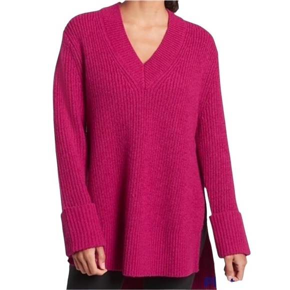 NWT Athleta Shasta Oversized Wool Blend High Low V-Neck Sweater - Picture 1 of 16